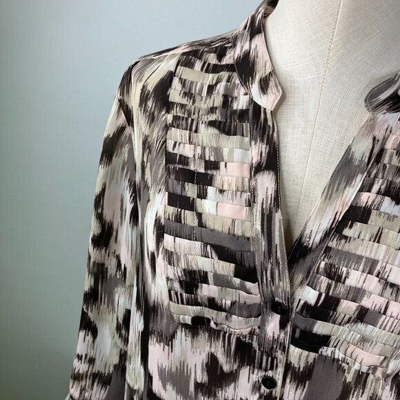 Chicos Lightweight Blouse Button Up 3/4 Sleeve Semi Sheer Size 2 = Large Brown - Picture 4 of 10